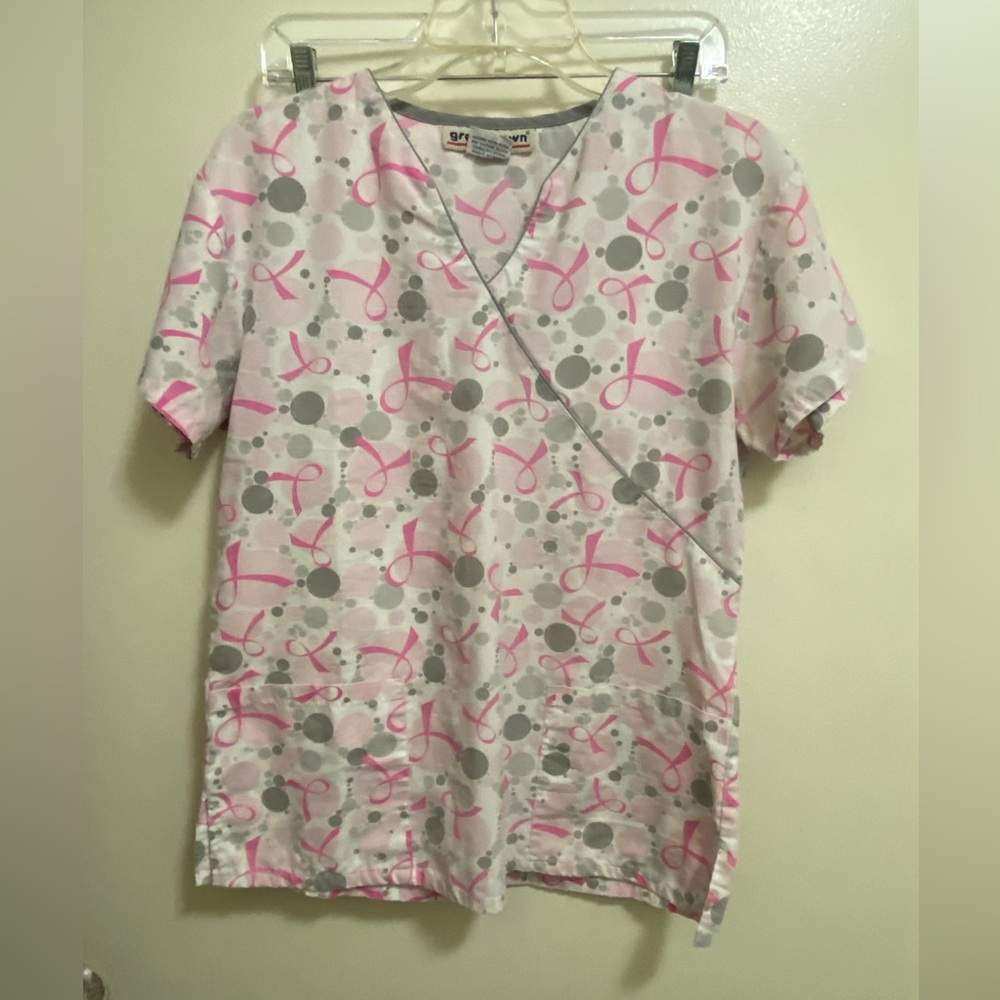 Greentown Womens Scrubs Scrub Smock Top Shirt S Small Breast Cancer Pink Ribbon